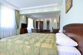 Platinum Hotel